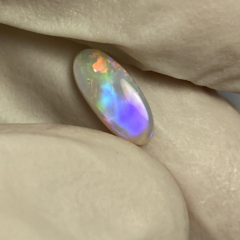 Opale foncée australienne de Coober Pedy de 0.69 ct (cCP-3)