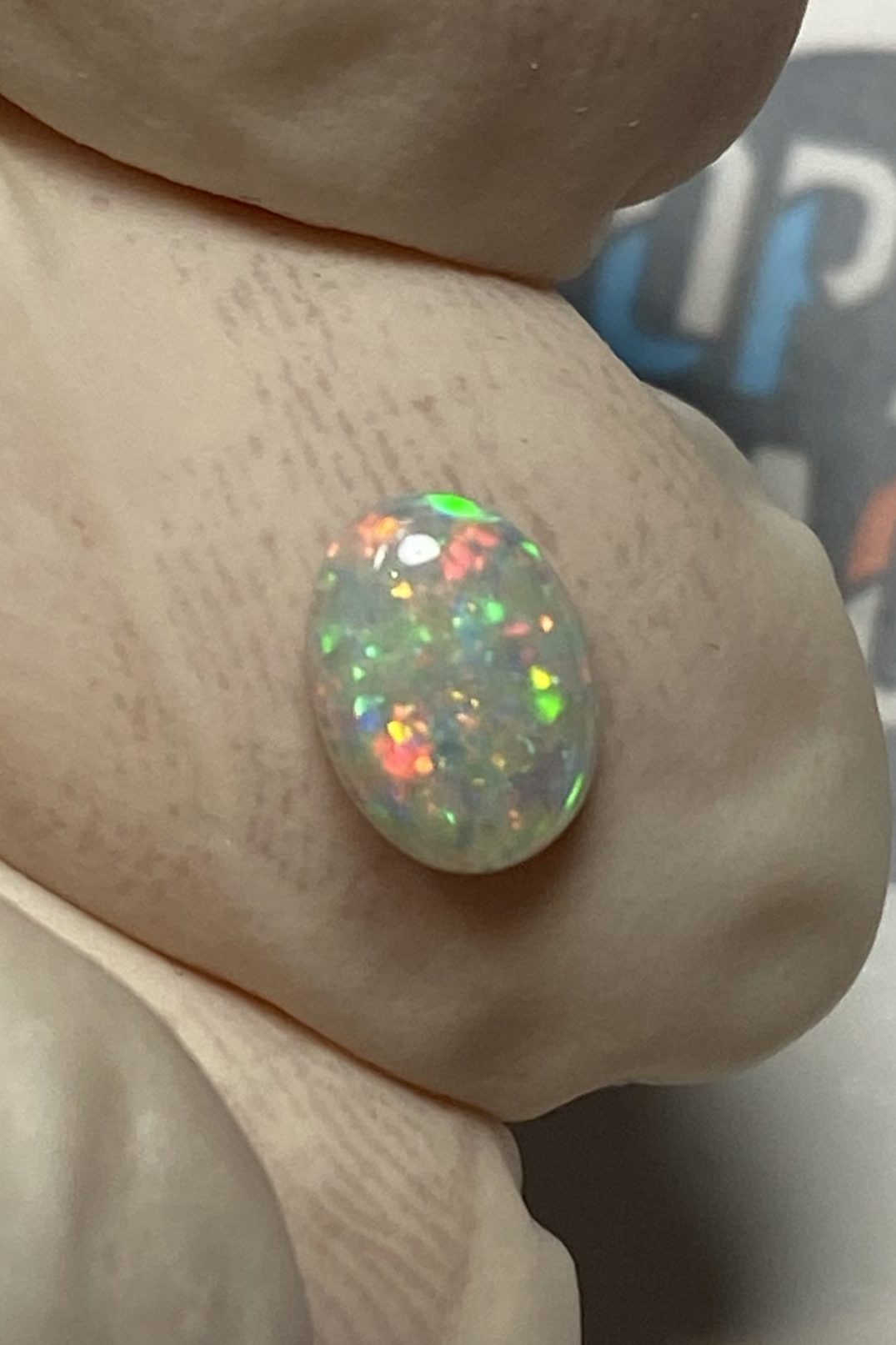 Opale foncée australienne de Lightning Ridge de 0.55 ct (cLR-68)