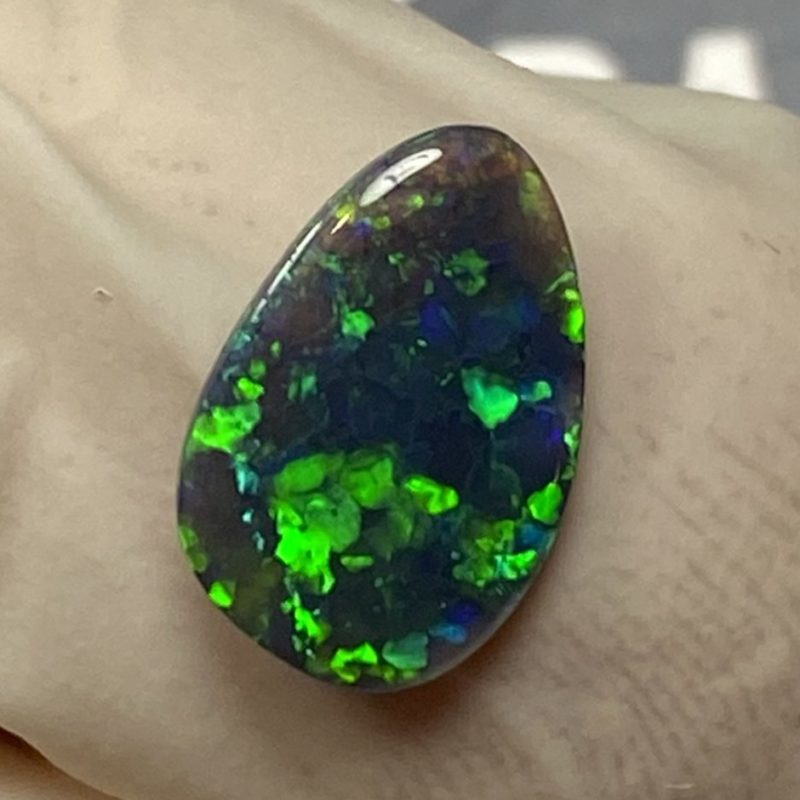 Opale noire australienne de Lightning Ridge de 0.75 ct (cLR-164)