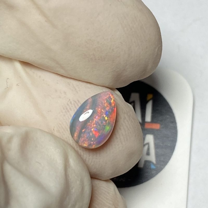 Opale foncée australienne de Lightning Ridge de 1.02ct (cLR-124)