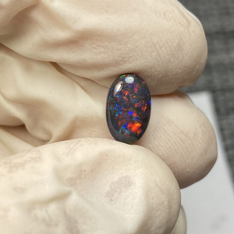 Opale noire australienne de Lightning Ridge de 0.95 ct (cLR-169)