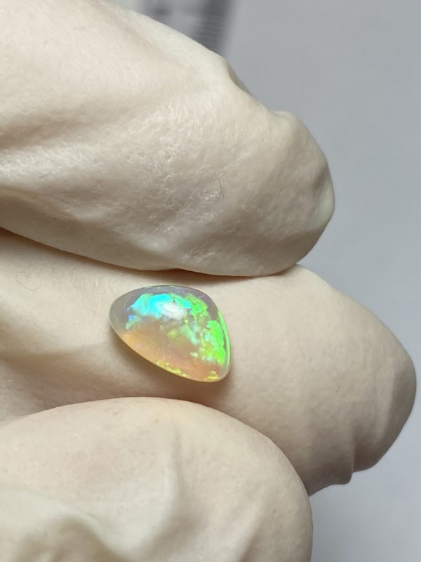 Opale australienne de Lightning Ridge de 0.95 ct (cLR-182)