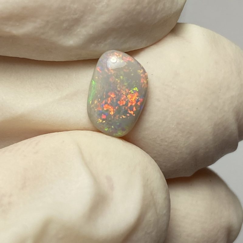 Opale foncée australienne de Lightning Ridge de 0.69 ct (cLR-177)