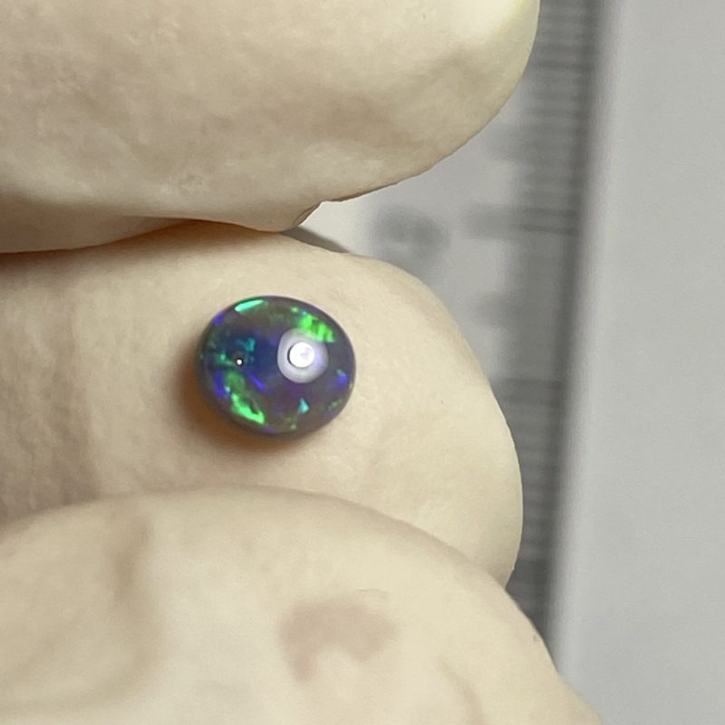 Opale foncée australienne de Lightning Ridge de 0.21 ct (cLR-85)