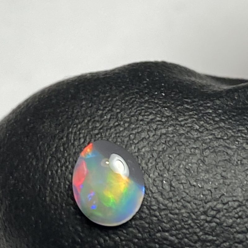 Opale foncée australienne de Lightning Ridge de 0.26 ct (cLR-87)