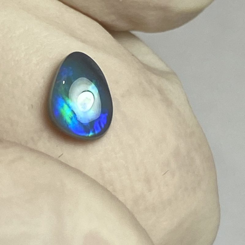 Opale foncée australienne de Lightning Ridge de 0.29 ct (cLR-90)