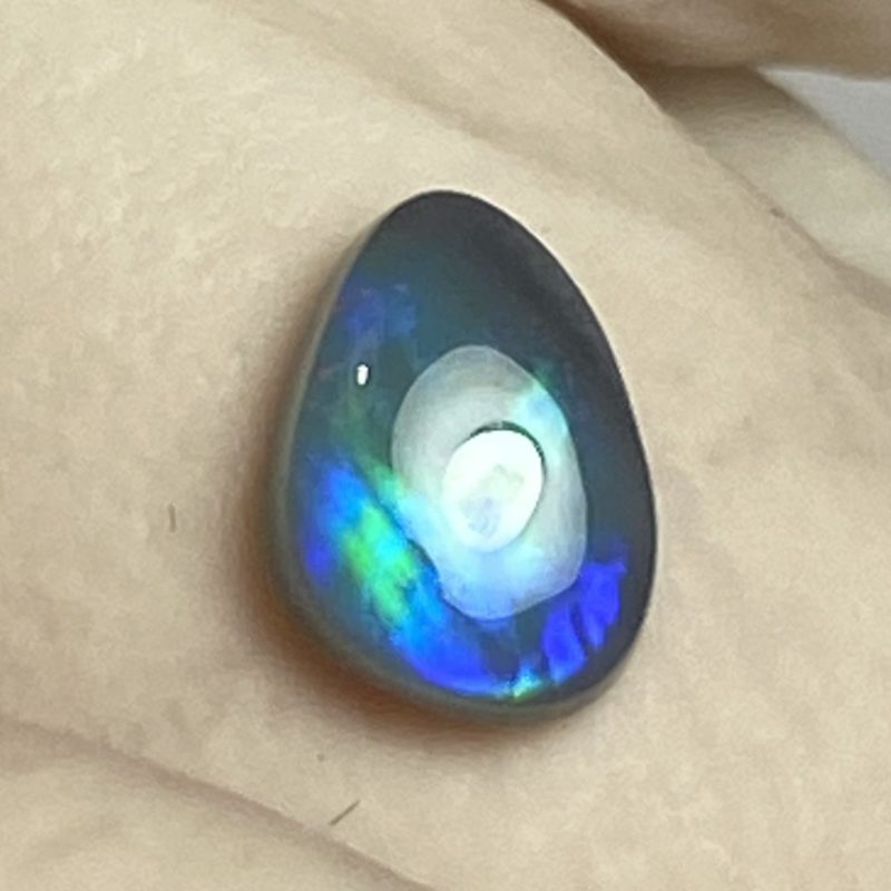 Opale foncée australienne de Lightning Ridge de 0.29 ct (cLR-90)