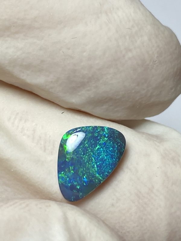 Opale noire australienne de Lightning Ridge de 0.75 ct (cLR-141) – Image 8