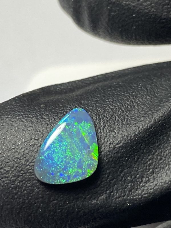 Opale noire australienne de Lightning Ridge de 0.75 ct (cLR-141) – Image 16
