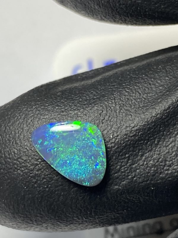 Opale noire australienne de Lightning Ridge de 0.75 ct (cLR-141) – Image 15