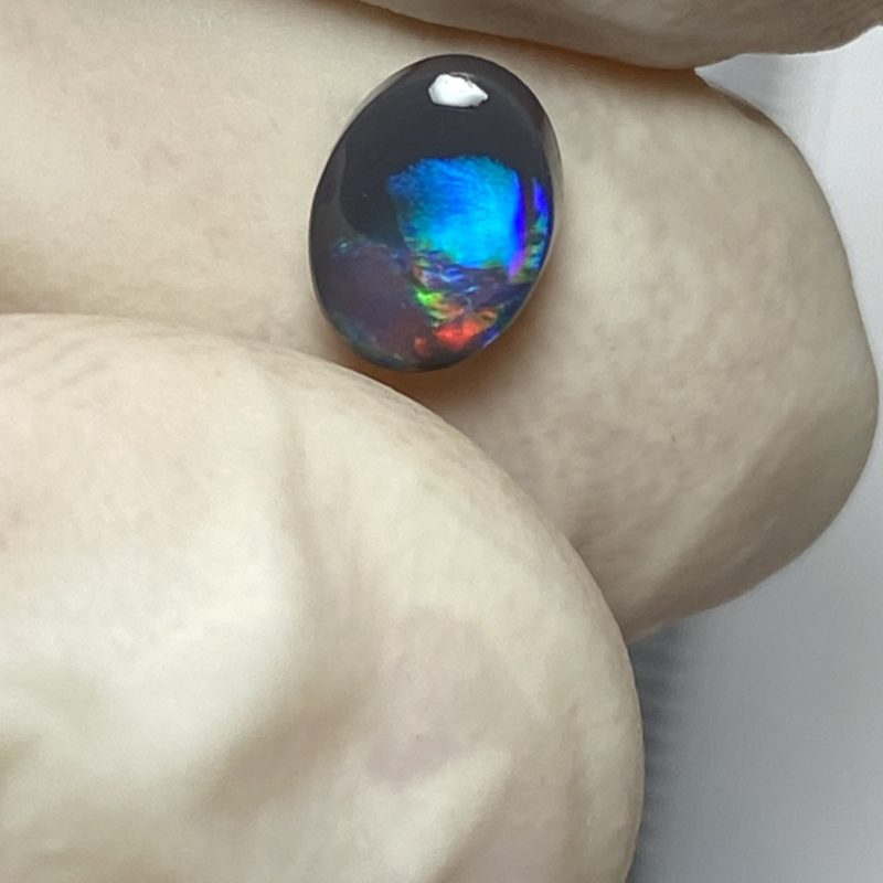 Opale noire australienne de Lightning Ridge de 0.56 ct (cLR-94)
