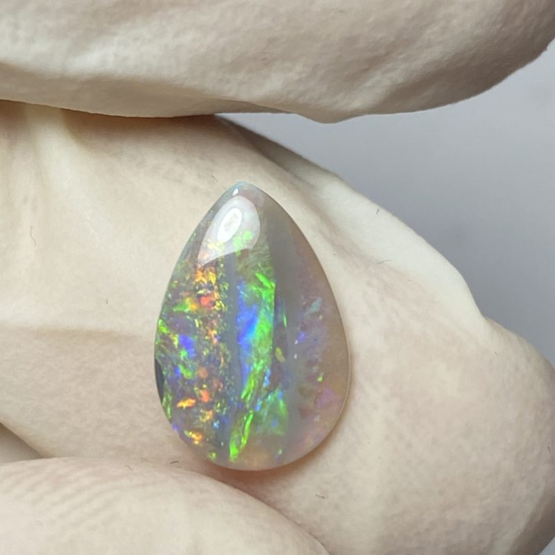 Opale foncée australienne de Lightning Ridge de 0.96 ct (cLR-154)