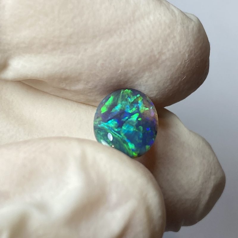 Opale noire australienne de Lightning Ridge de 0.90 ct (cLR-160)