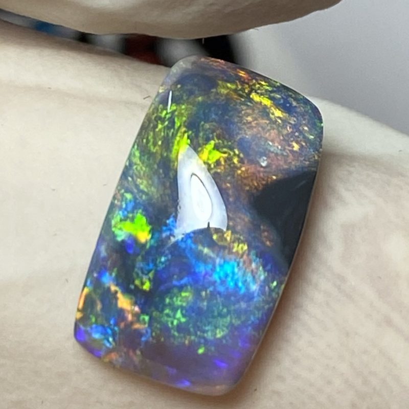 Opale foncée australienne de Lightning Ridge de 2.07 ct (cLR-163)