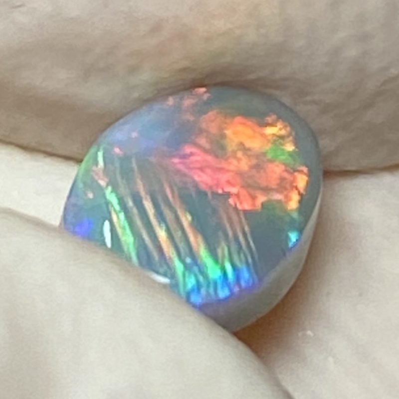 Opale foncée australienne de Lightning Ridge de 0.50 ct (cLR-111)