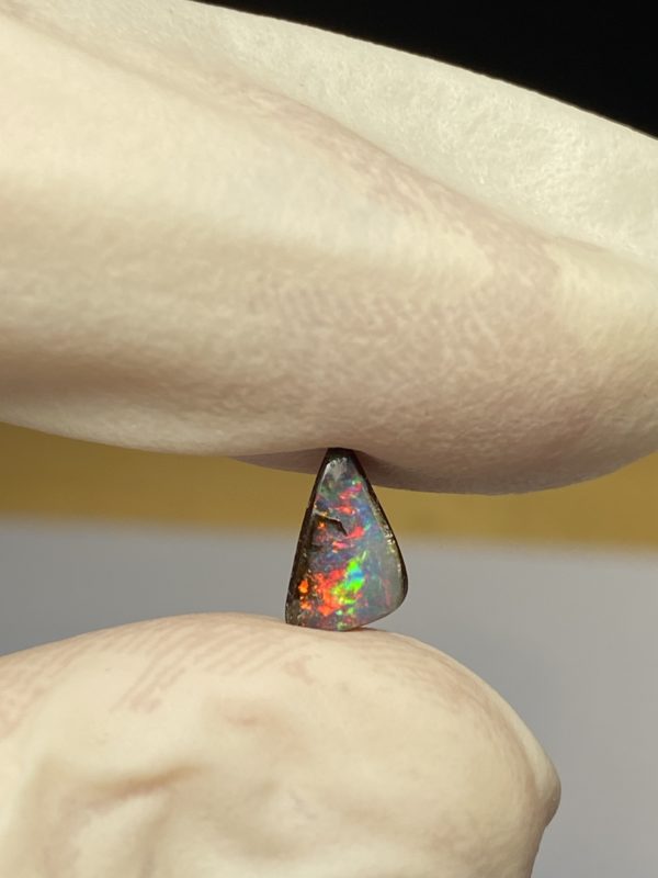 Opale boulder australienne de 0.82 ct (cBO-78) – Image 10