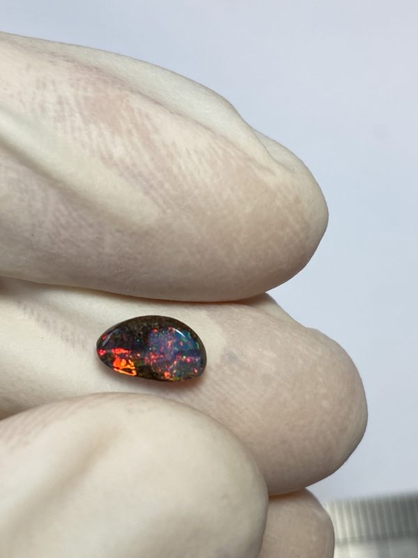 Opale boulder australienne de 0.81 ct (cBO-93)