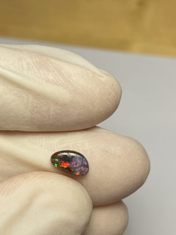 Opale boulder australienne de 0.81 ct (cBO-93) – Image 17