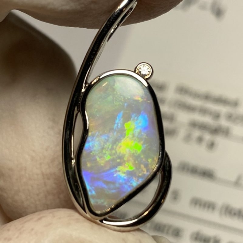 Pendentif en opale foncée (pCP-4)