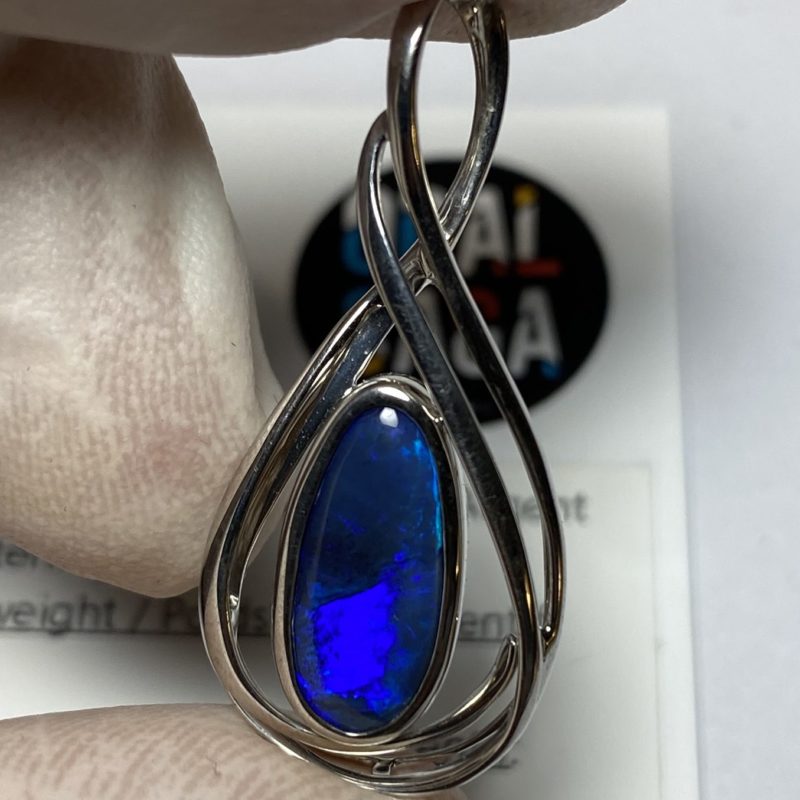 Pendentif en opale noire (pLR-14)