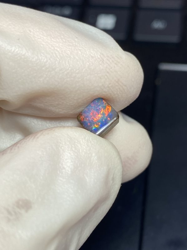 Opale boulder australienne de 1.25 ct (cBO-122) – Image 30