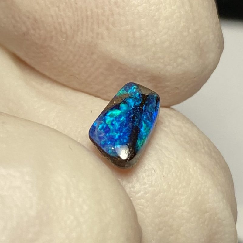 Opale boulder australienne de 0.80 ct (cBO-166)