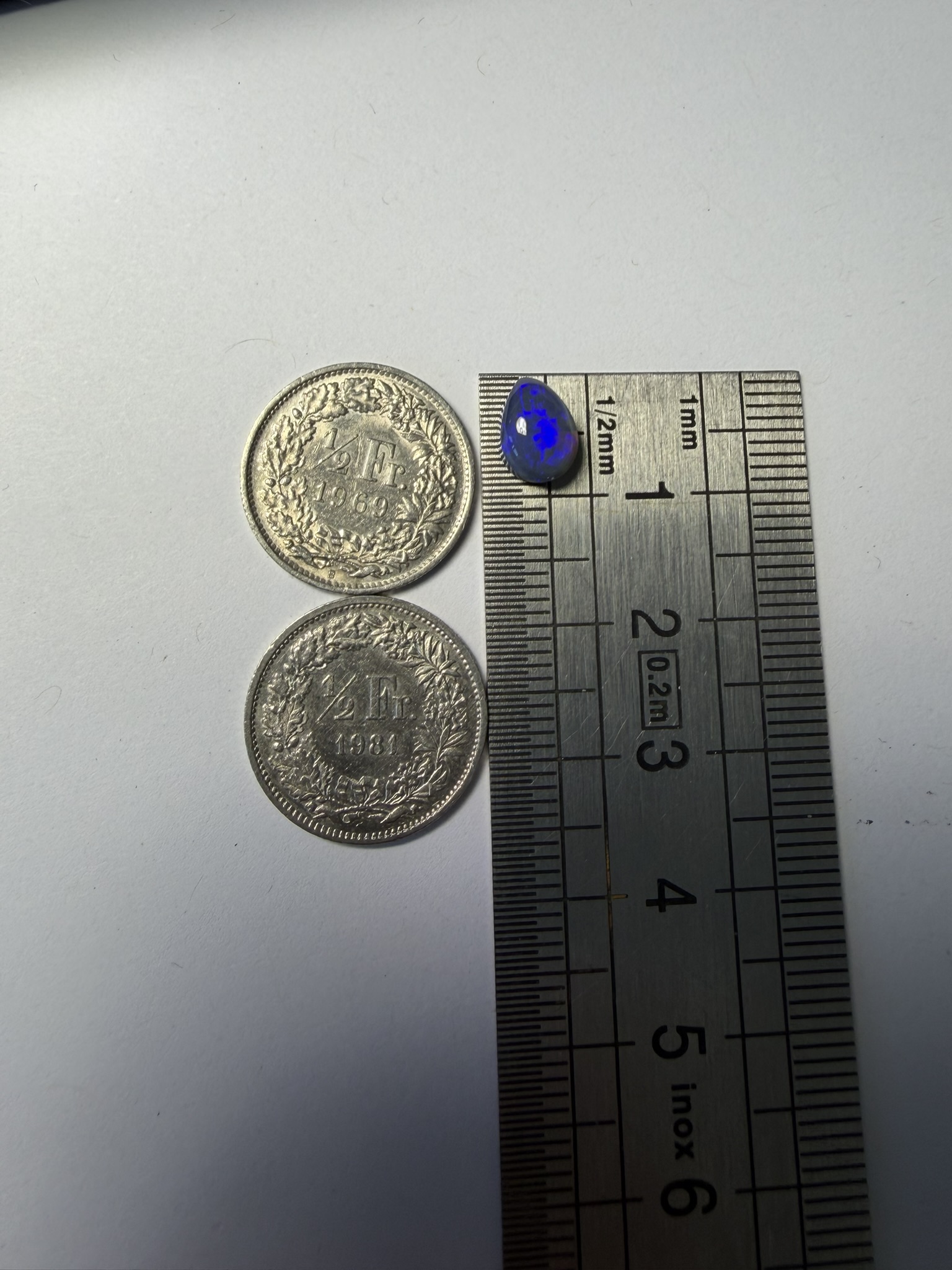Opale semi-cristal foncée australienne de Lightning Ridge de 1.48 ct (cLR-180) – Image 5