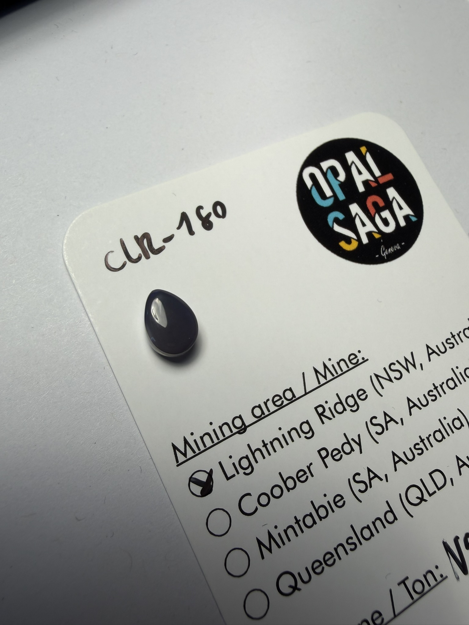 Opale semi-cristal foncée australienne de Lightning Ridge de 1.48 ct (cLR-180) – Image 4