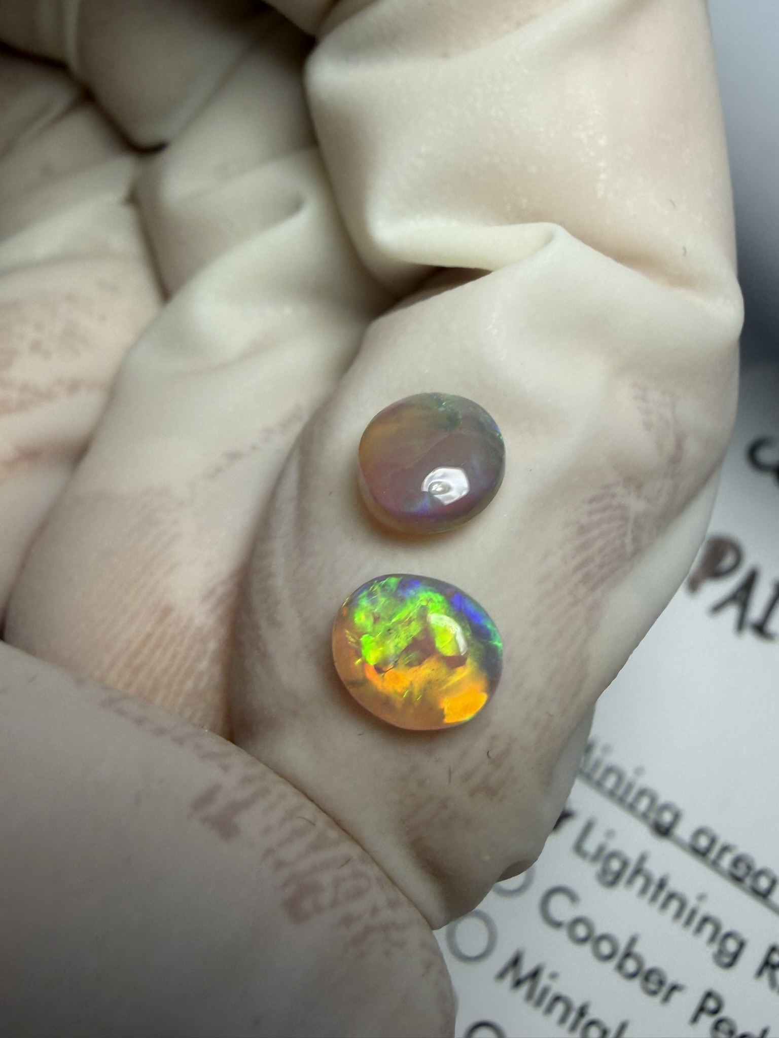 Paire d'opales cristal australiennes de Lightning Ridge de 0.74 ct au total (cLR-201) – Image 32