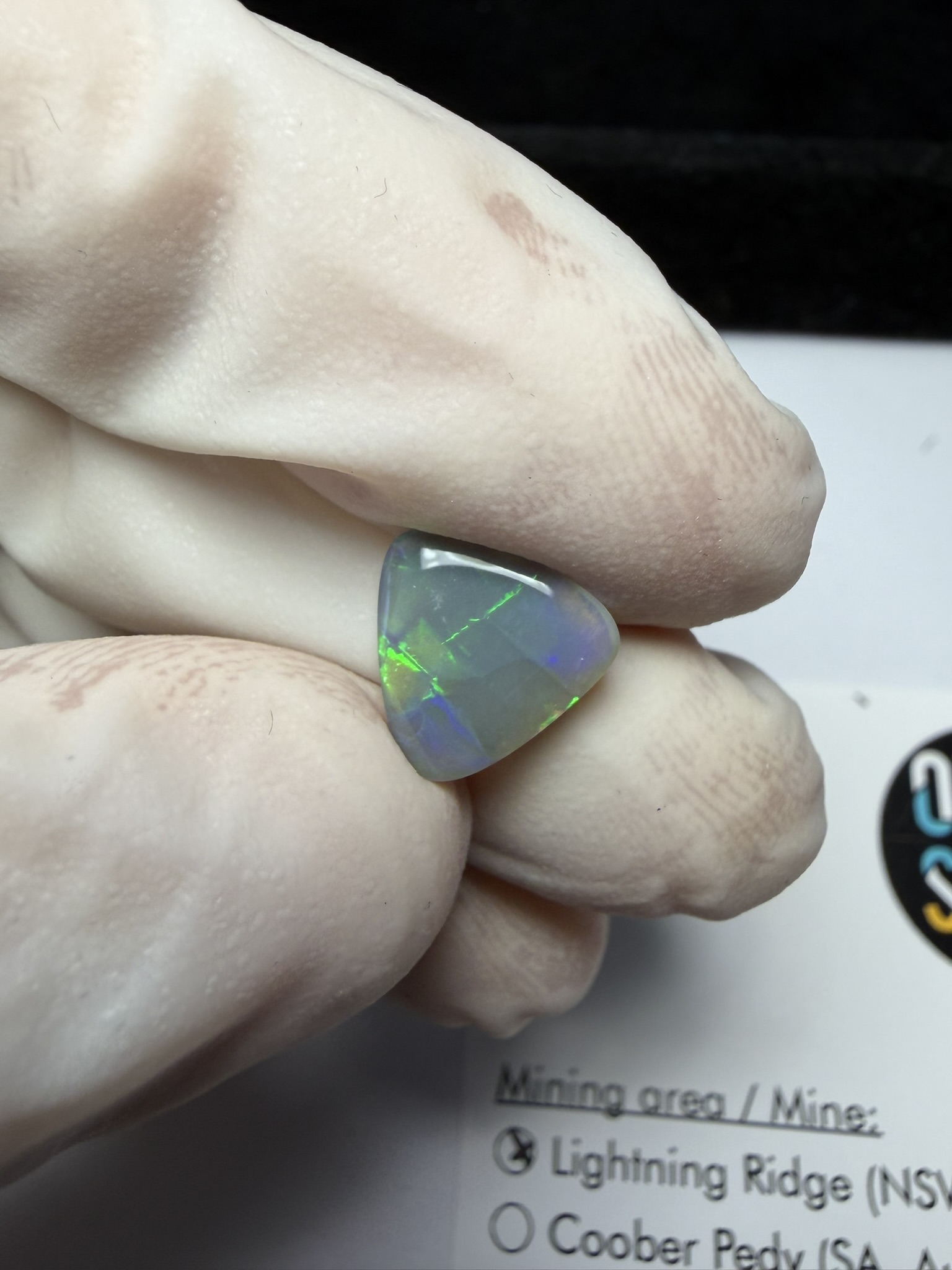 Opale foncée australienne de Lightning Ridge de 1.28 ct (cLR-206) – Image 7