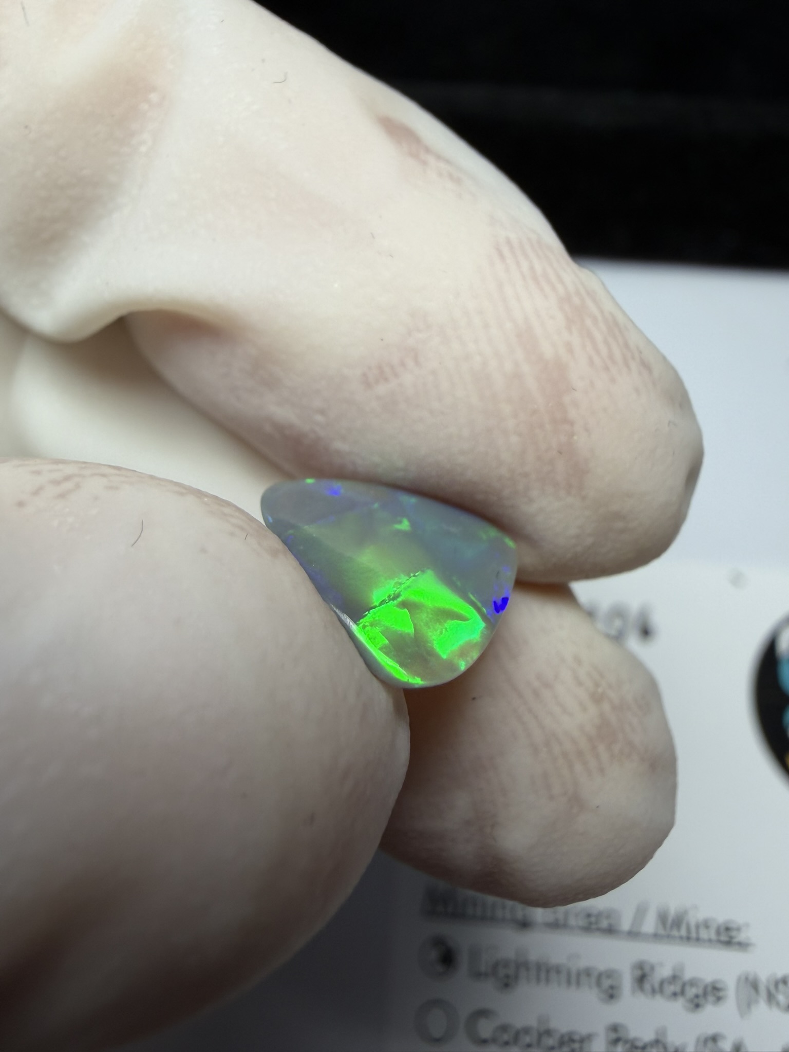 Opale foncée australienne de Lightning Ridge de 1.28 ct (cLR-206) – Image 12