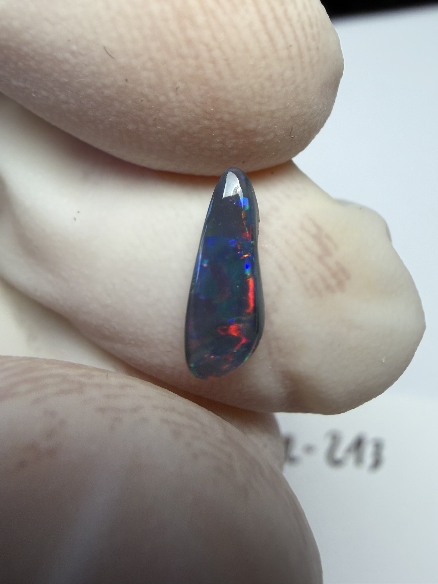 Opale noire australienne de Lightning Ridge de 0.51 ct (cLR-213) – Image 41