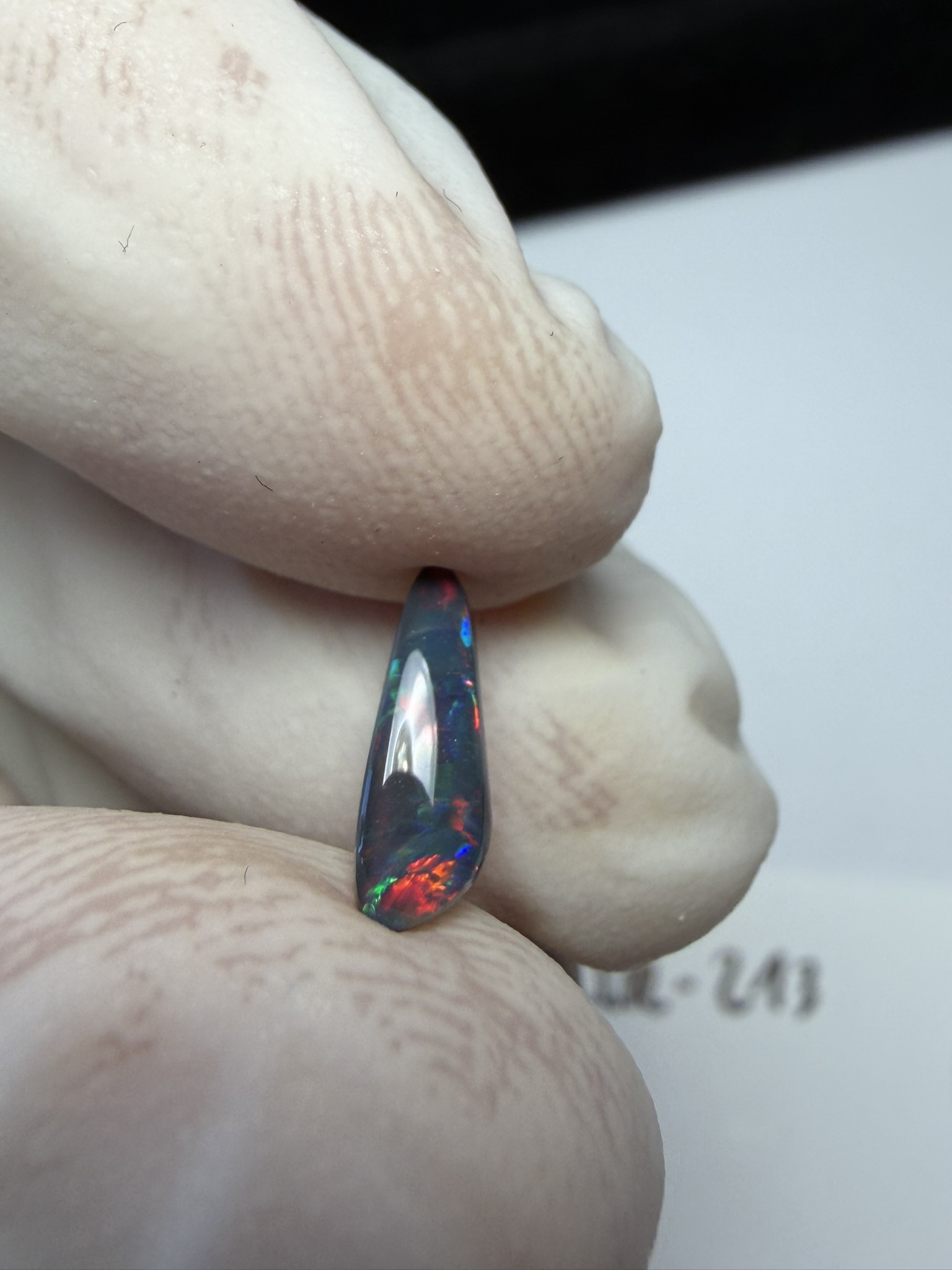 Opale noire australienne de Lightning Ridge de 0.51 ct (cLR-213) – Image 40