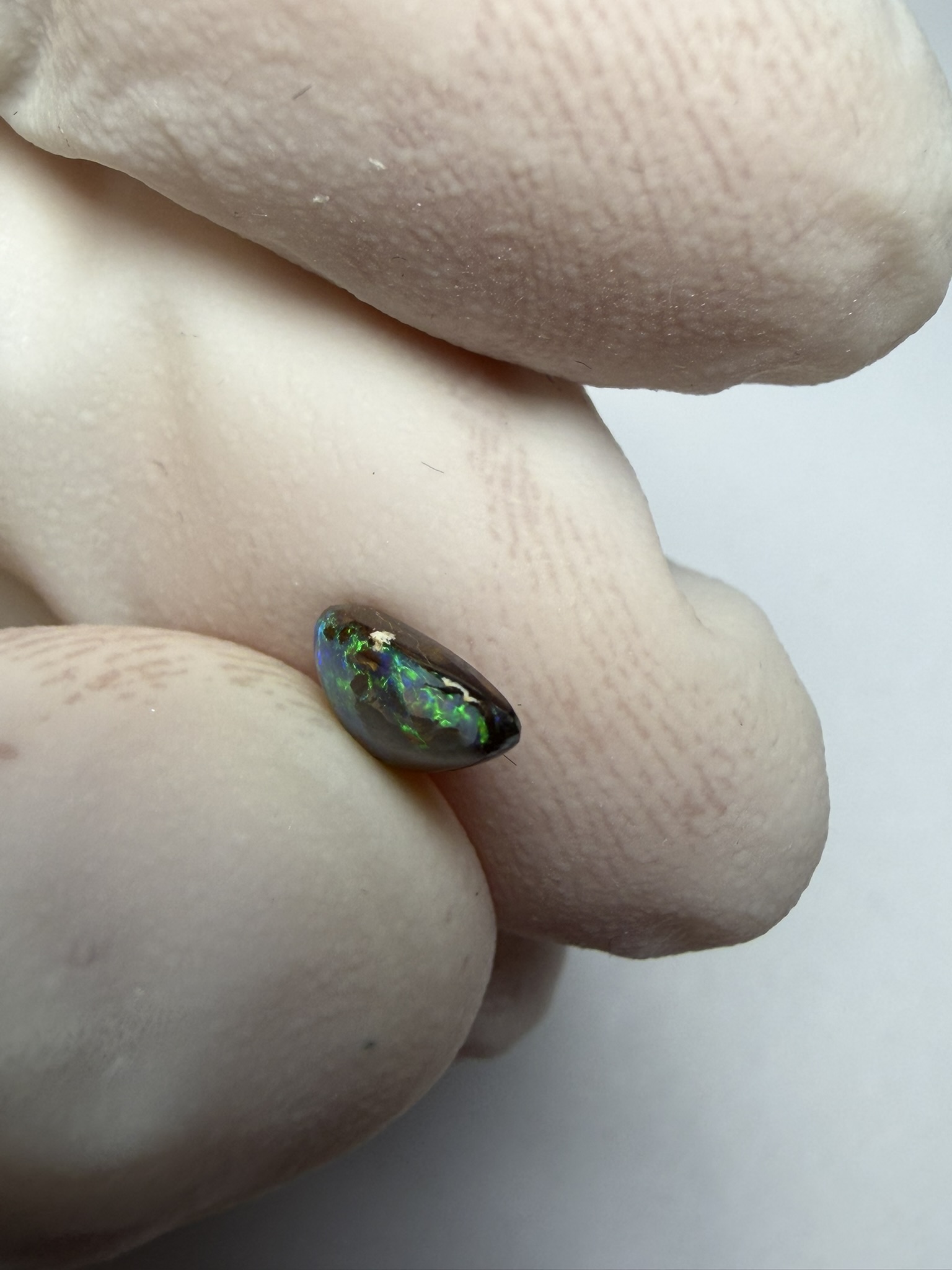 Opale boulder australienne de 0.75 ct (CBO-206) – Image 10