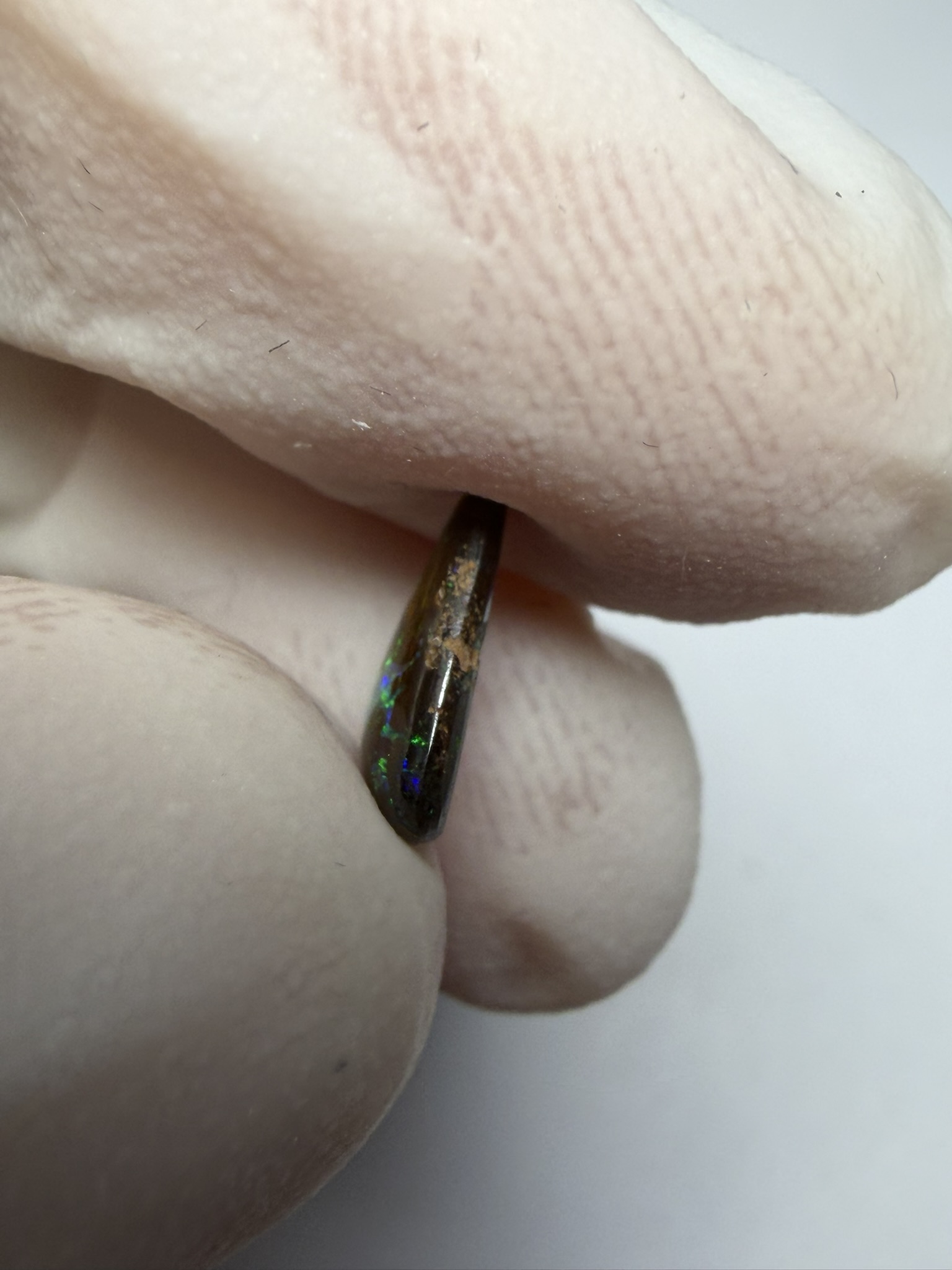 Opale boulder australienne de 0.75 ct (CBO-206) – Image 9