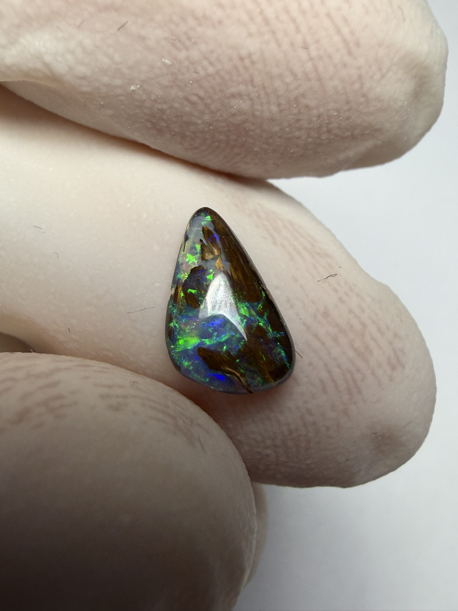 Opale boulder australienne de 0.75 ct (CBO-206)