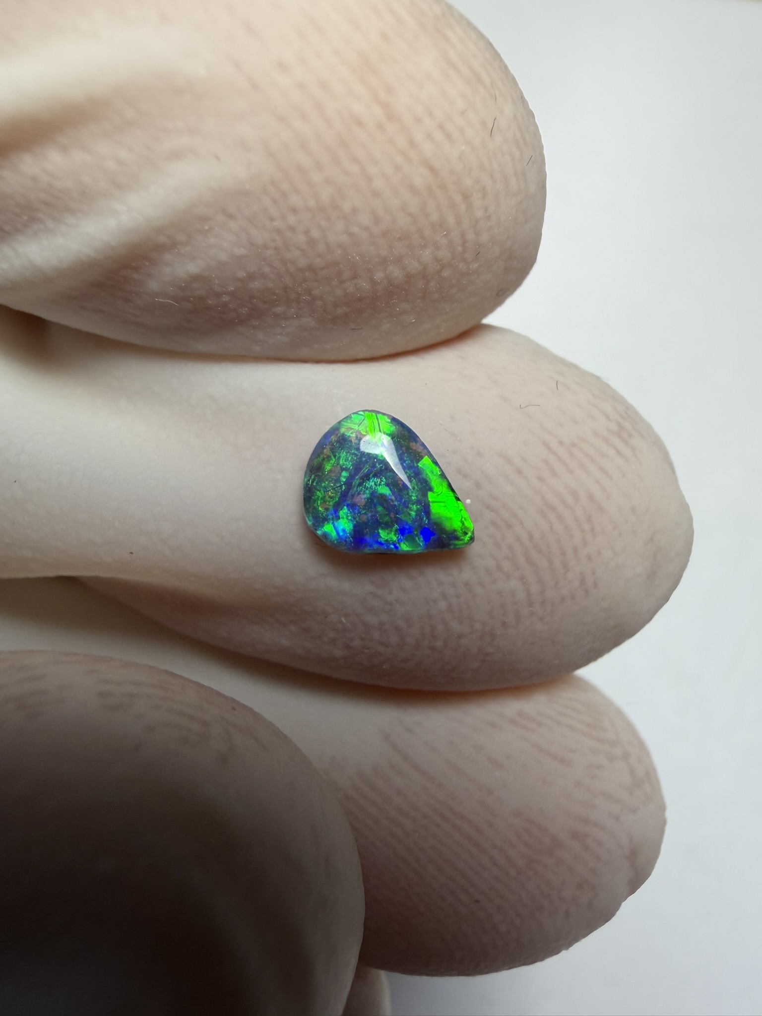 Opale boulder australienne de 0.21 ct (CBO-209) – Image 9