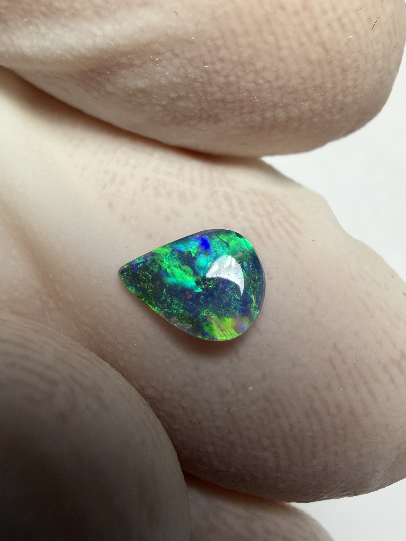 Opale boulder australienne de 0.21 ct (CBO-209) – Image 2