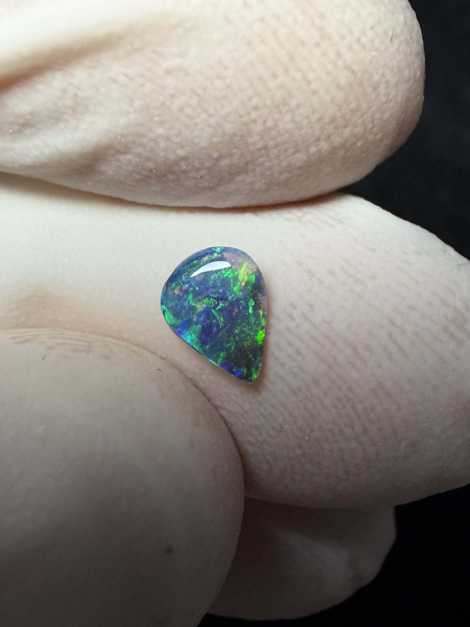 Opale boulder australienne de 0.21 ct (CBO-209) – Image 11