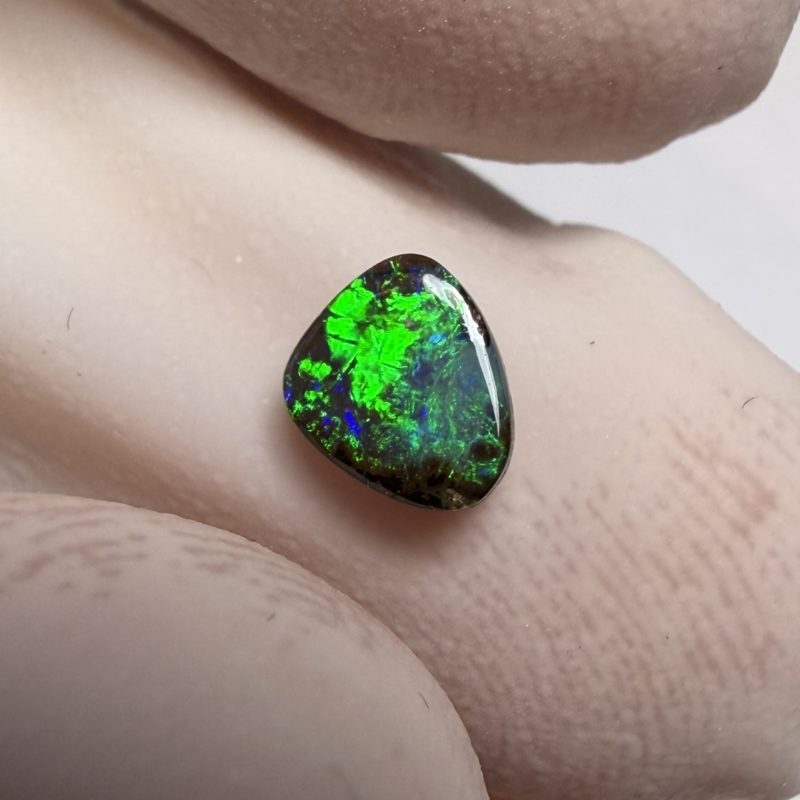 Opale boulder australienne de 0.60 ct (CBO-212)
