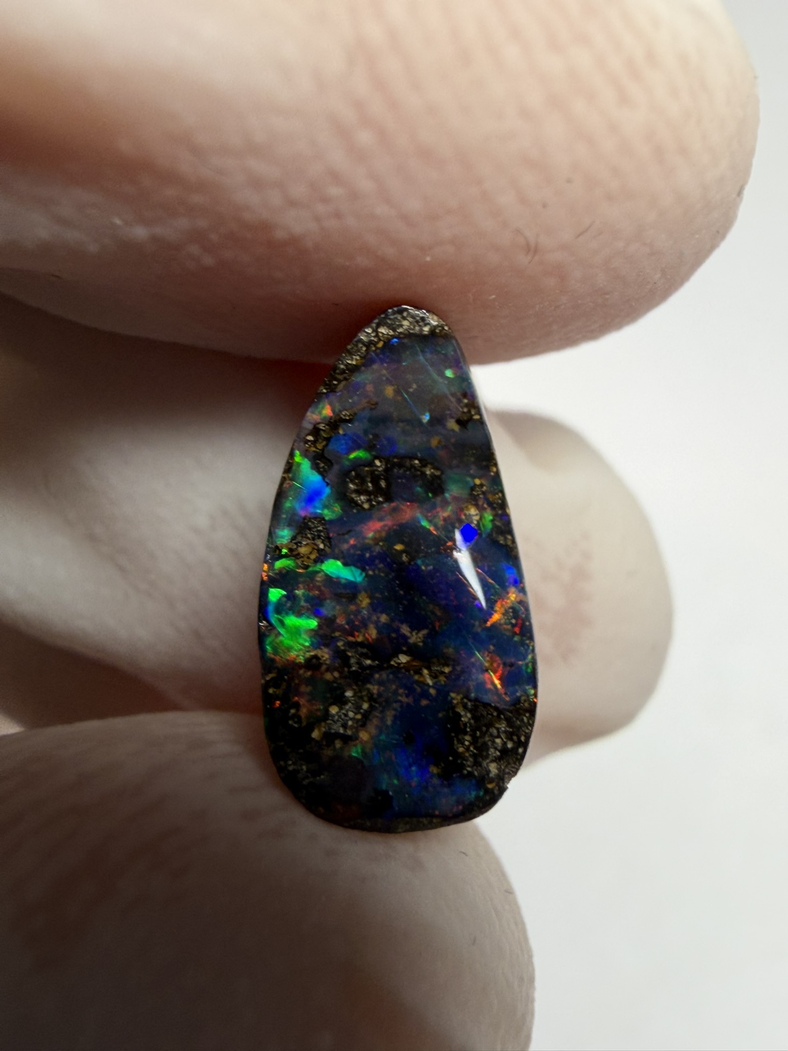RÉSERVÉ - Opale boulder australienne de 2.75 ct (CBO-228) – Image 2