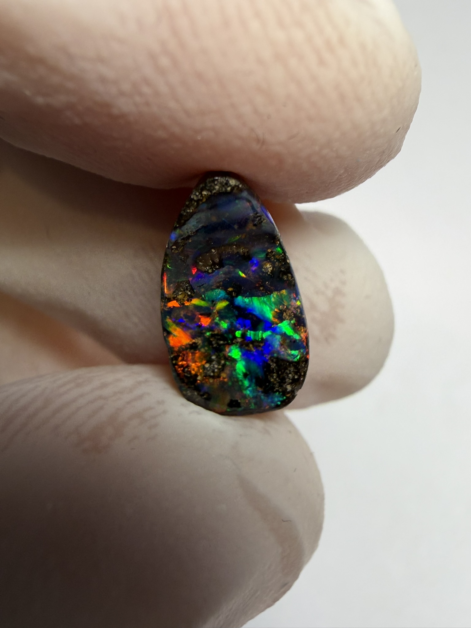 RÉSERVÉ - Opale boulder australienne de 2.75 ct (CBO-228) – Image 16