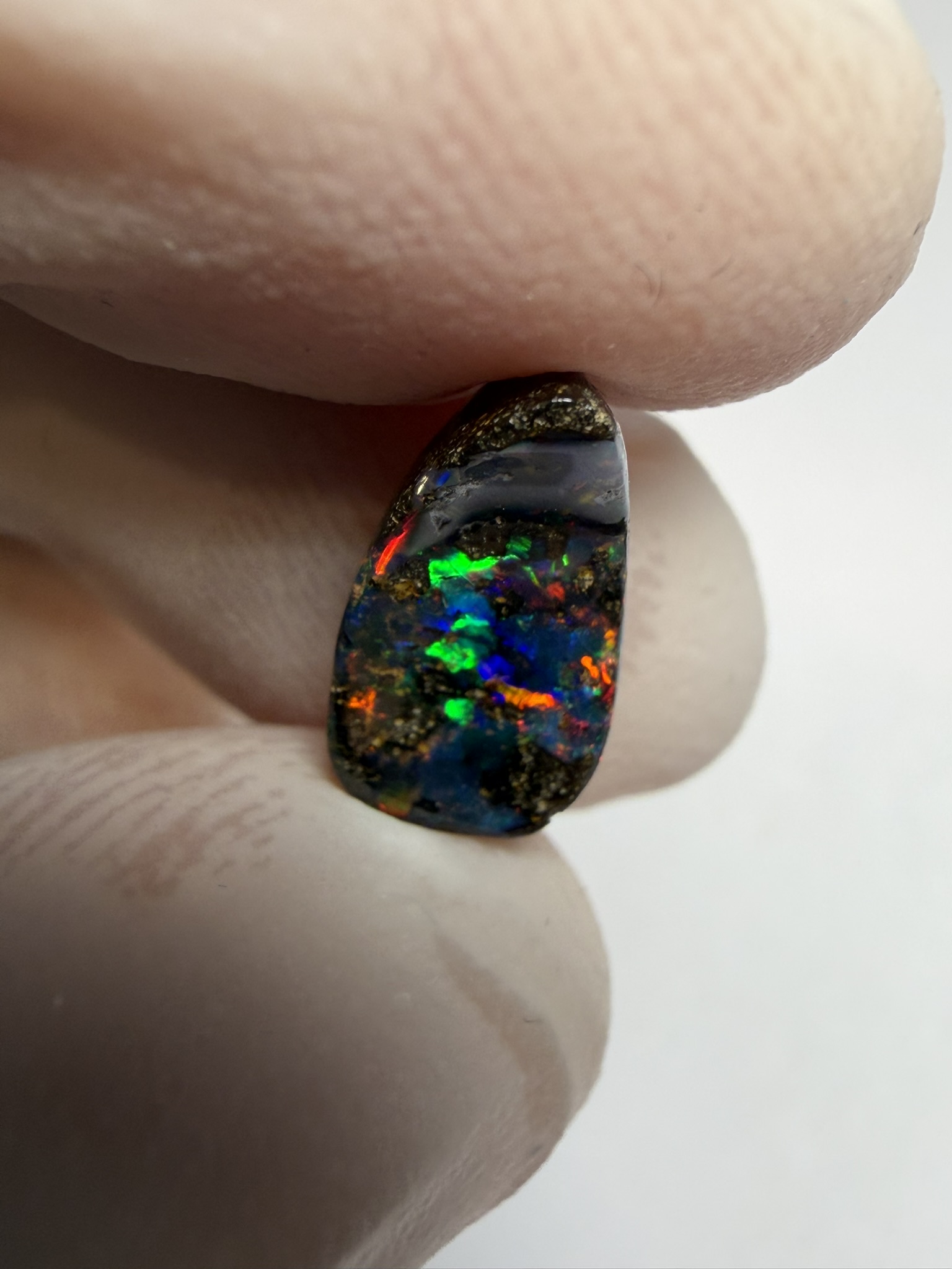 RÉSERVÉ - Opale boulder australienne de 2.75 ct (CBO-228) – Image 15