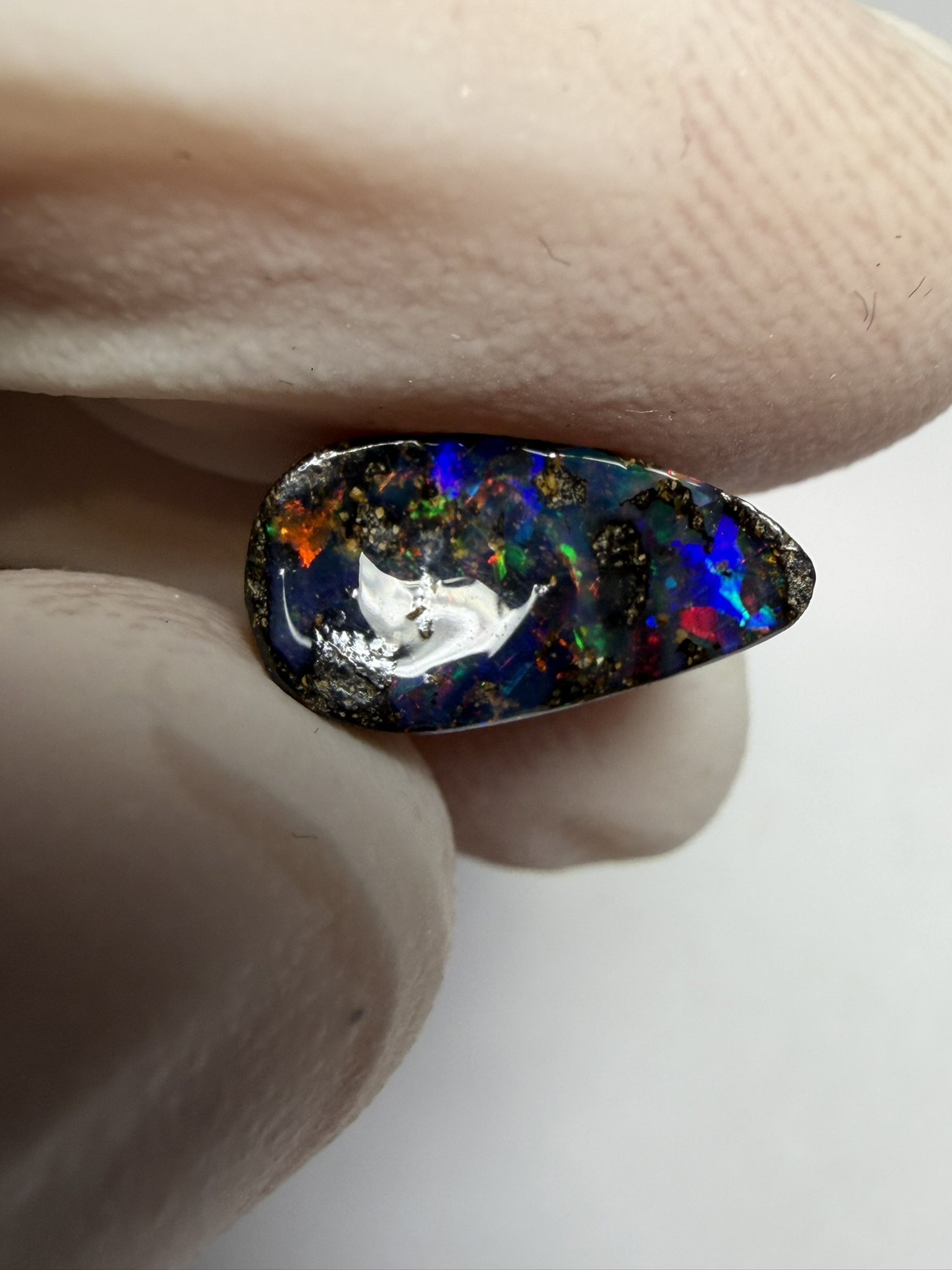 RÉSERVÉ - Opale boulder australienne de 2.75 ct (CBO-228) – Image 13