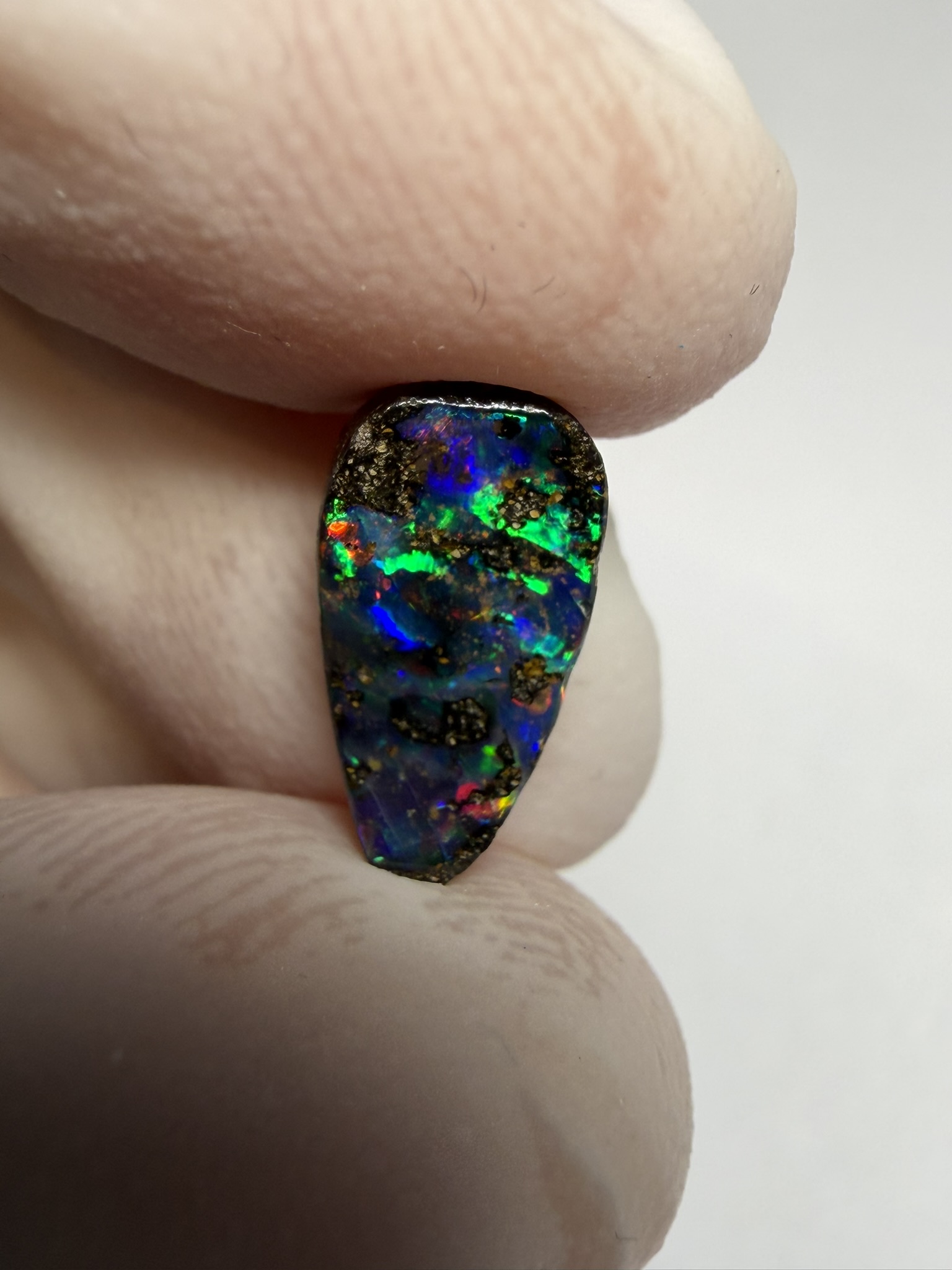 RÉSERVÉ - Opale boulder australienne de 2.75 ct (CBO-228) – Image 31