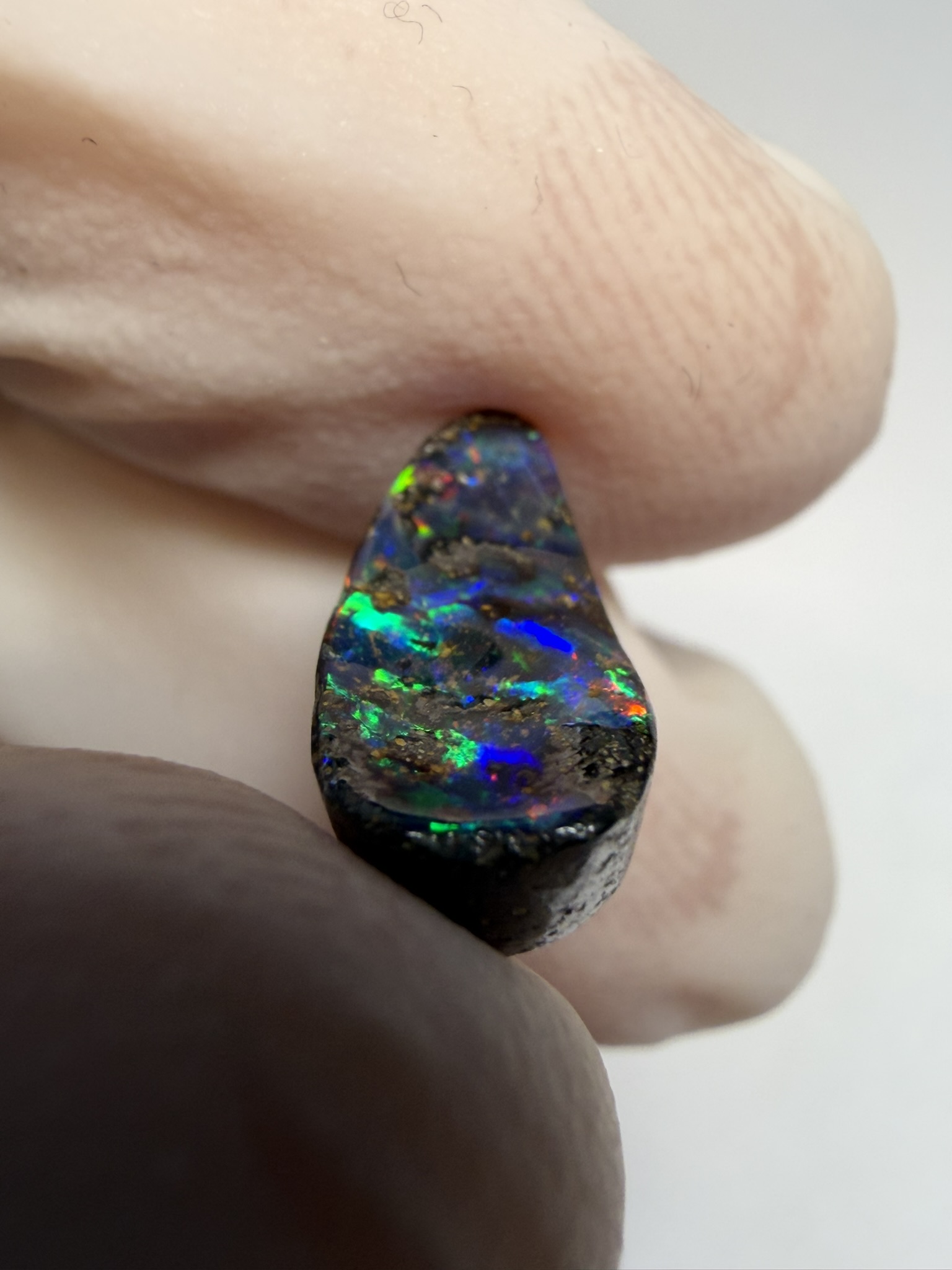 RÉSERVÉ - Opale boulder australienne de 2.75 ct (CBO-228) – Image 47