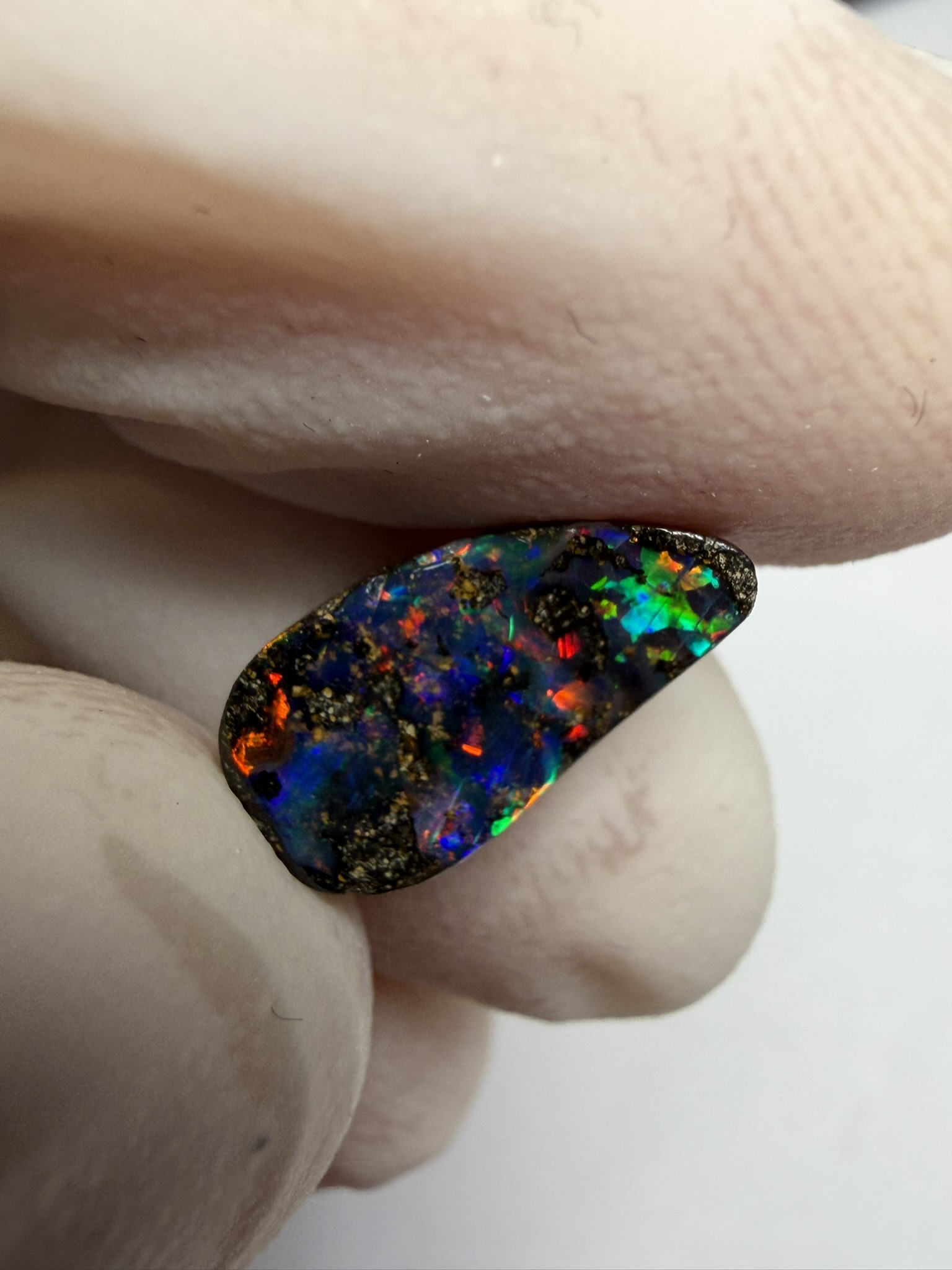 RÉSERVÉ - Opale boulder australienne de 2.75 ct (CBO-228) – Image 50