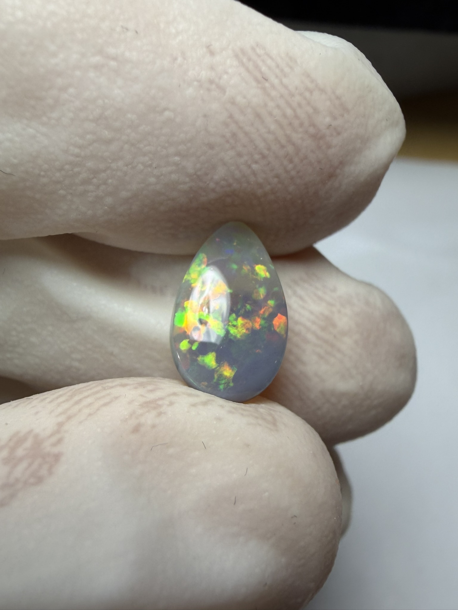 Opale semi-cristal australienne de Lightning Ridge de 1.05 ct (cLR-208) – Image 8